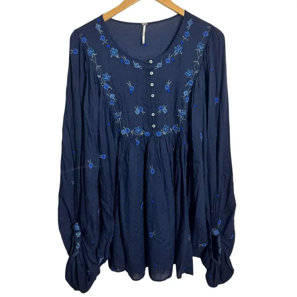 Free People‎ Kiss From A Rose Tunic Boho Top Women M Blue Embroidery Oversized